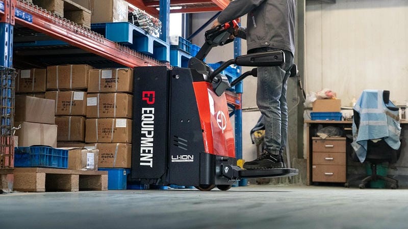 Xe nâng tay điện thường có tải trọng 1.0 tấn đến 3.5 tấn